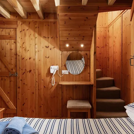 בית נופש Discovery *